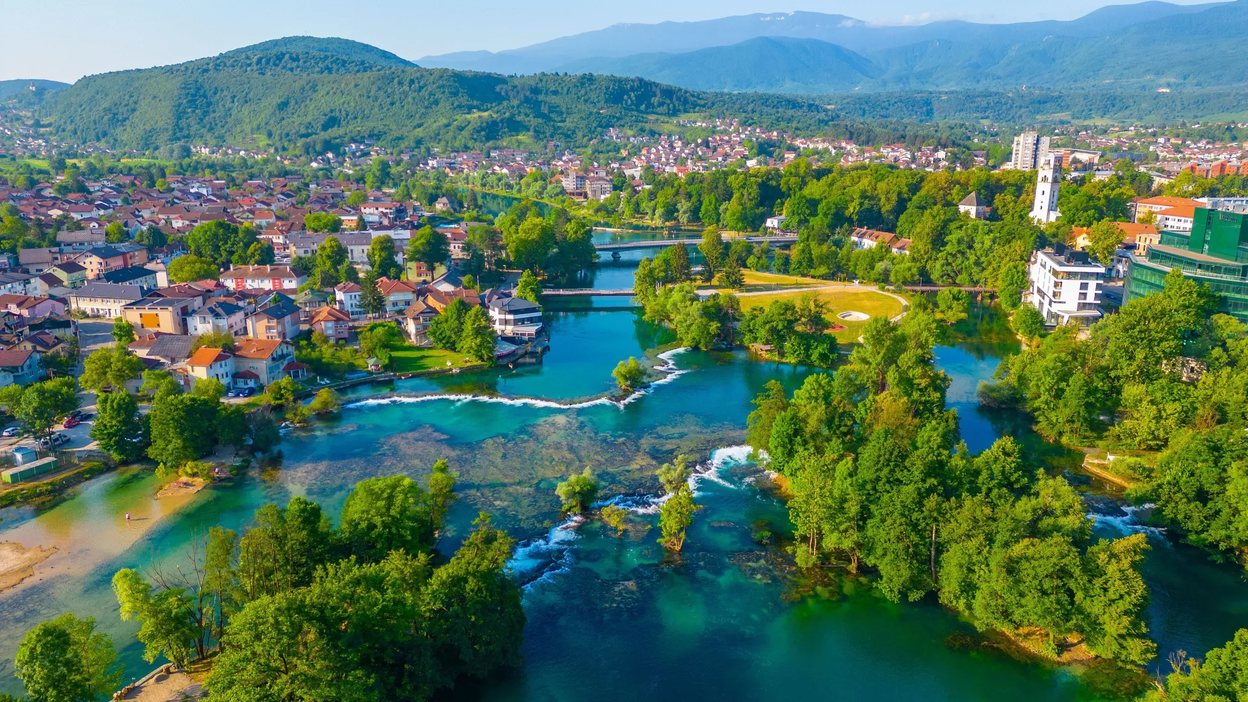 Bihać i rijeka Una iz zraka